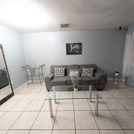 Hostel MiLuSol Miami Shores Exterior foto
