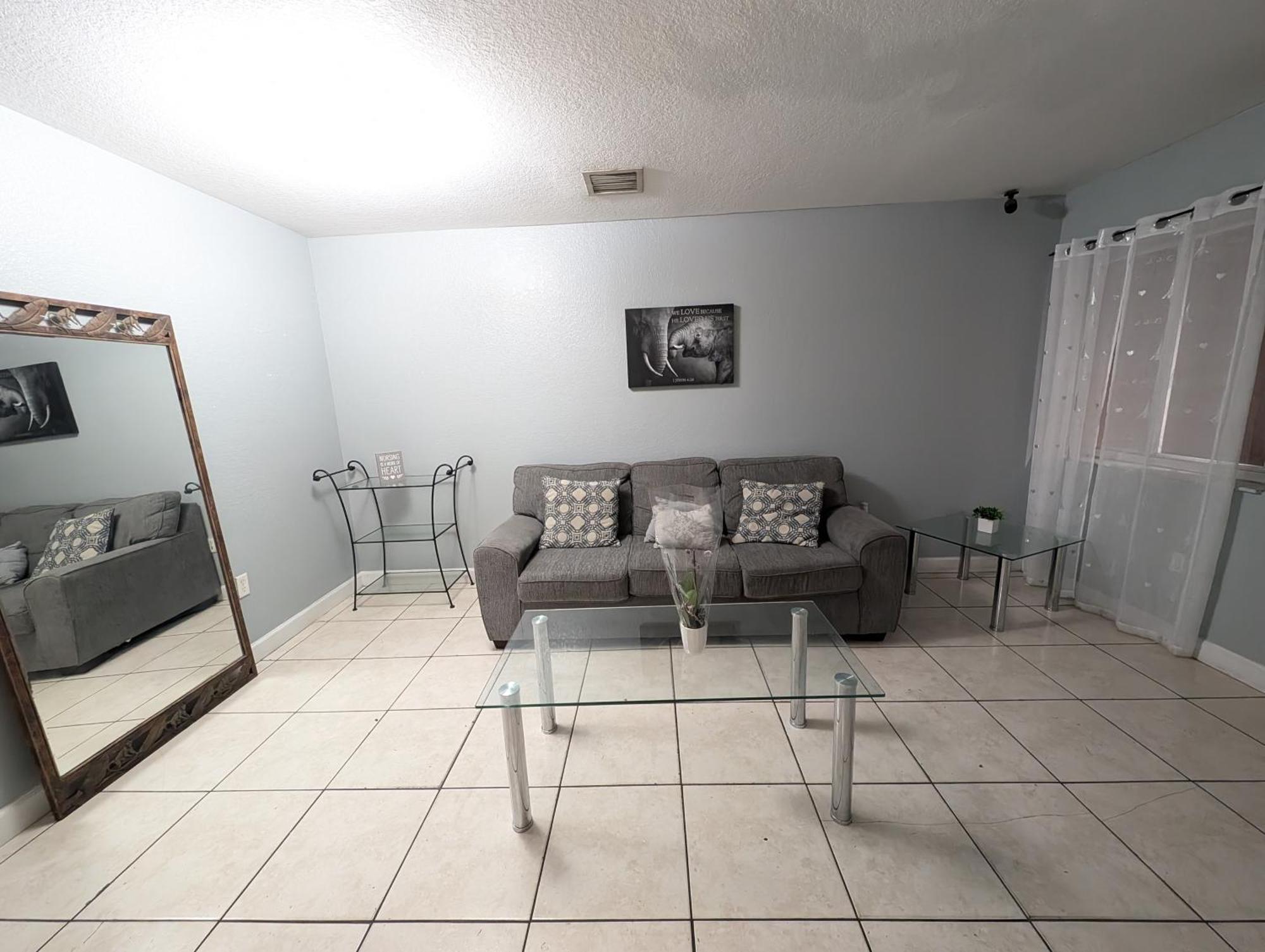 Hostel MiLuSol Miami Shores Exterior foto